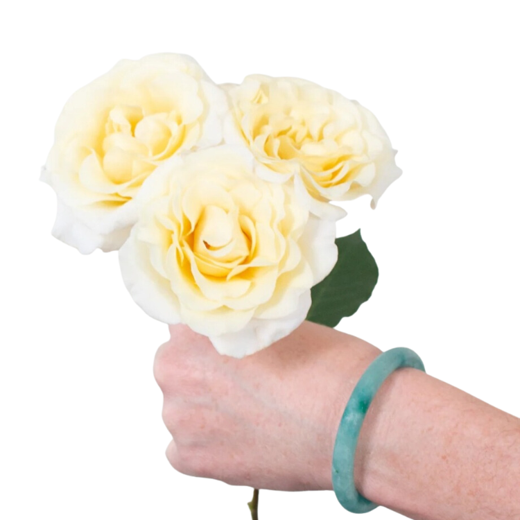 Butter Yellow Spray Roses - 50 stem